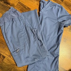 Ceil scrub top